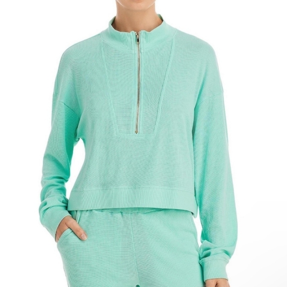Chaser Mint Green Women's Set QUARTER ZIP TOP, and joggers Sz M/L